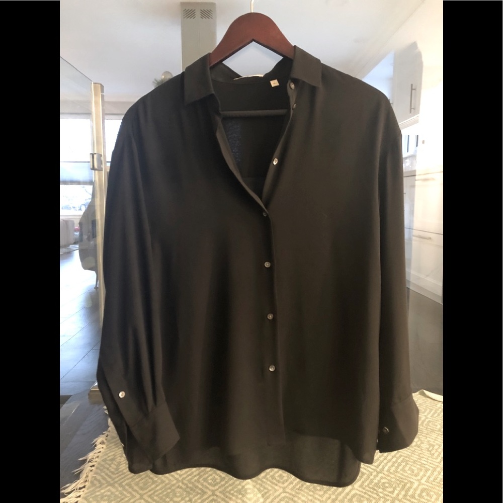 Gorgeous Babaton Blouse size 1